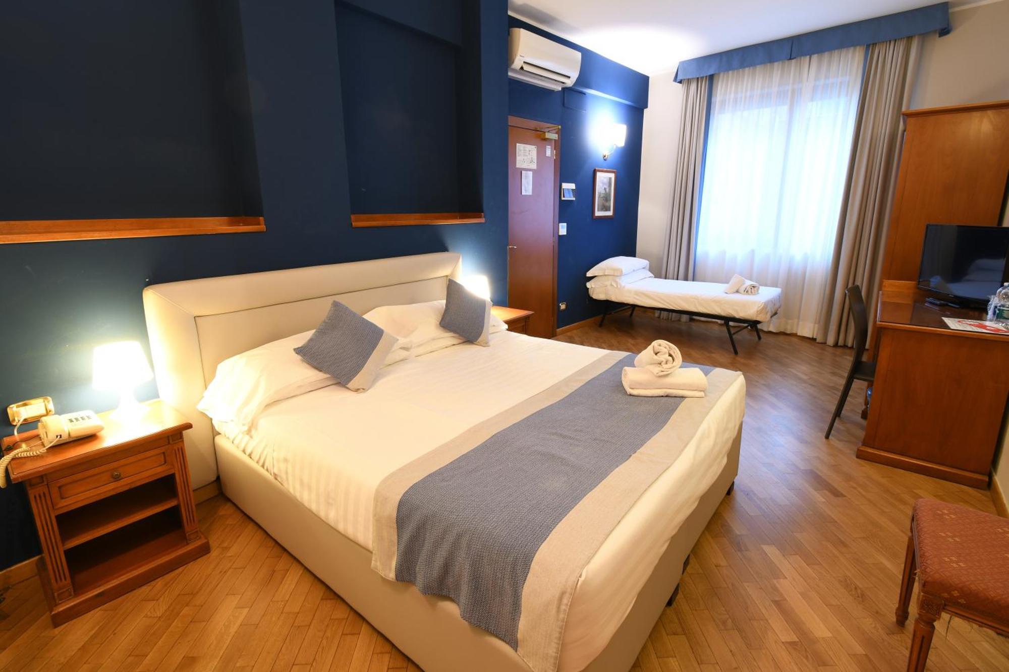 Hotel Cavour Rapallo Buitenkant foto