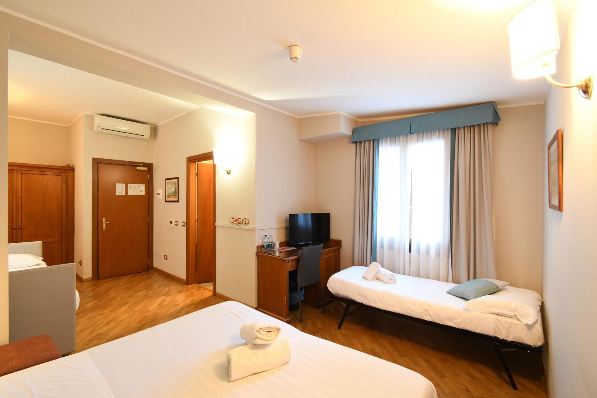 Hotel Cavour Rapallo Buitenkant foto