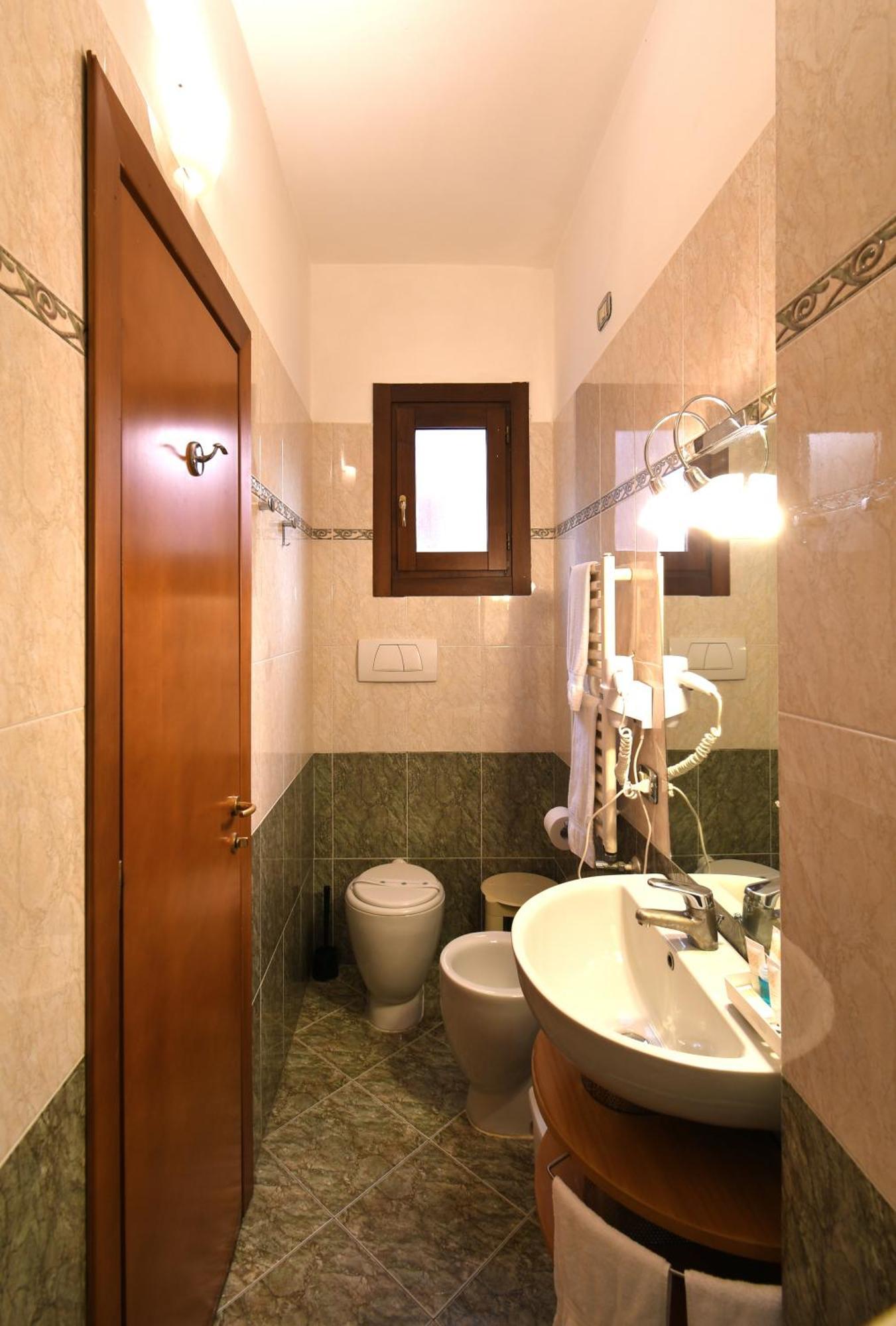 Hotel Cavour Rapallo Buitenkant foto