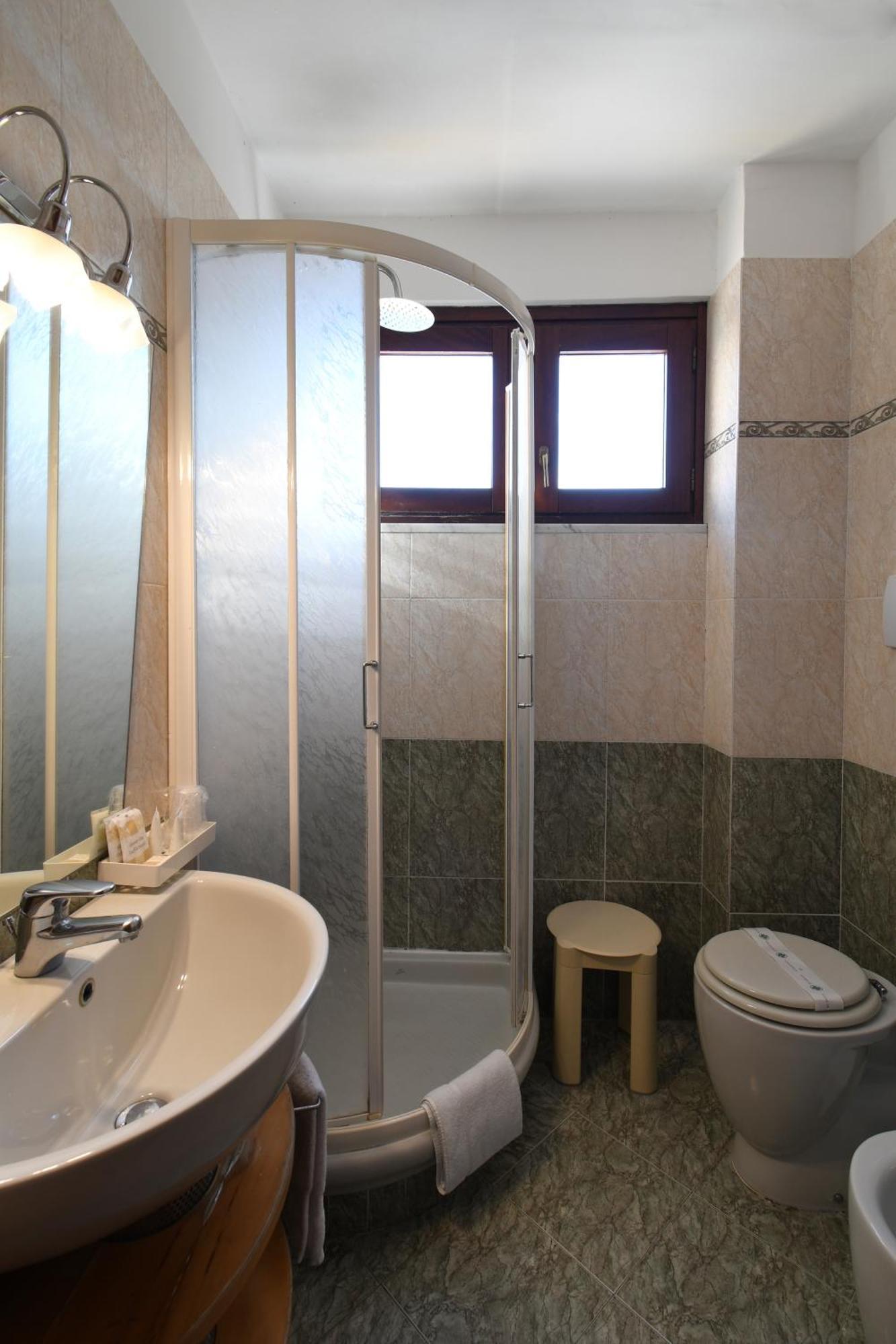 Hotel Cavour Rapallo Buitenkant foto