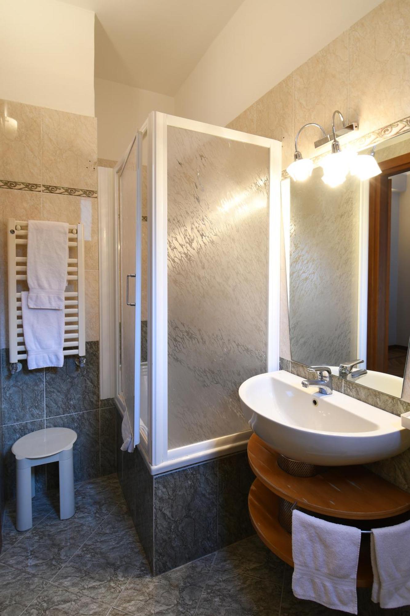 Hotel Cavour Rapallo Buitenkant foto