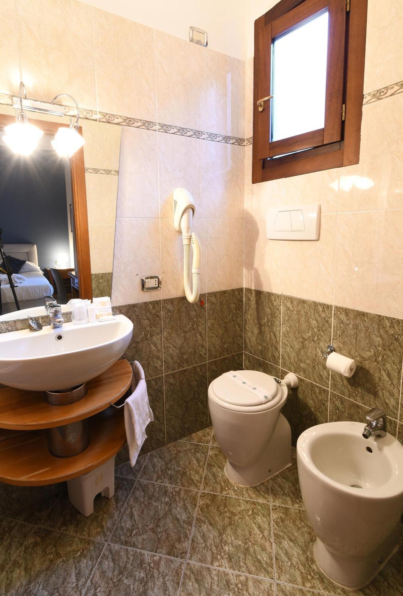 Hotel Cavour Rapallo Buitenkant foto