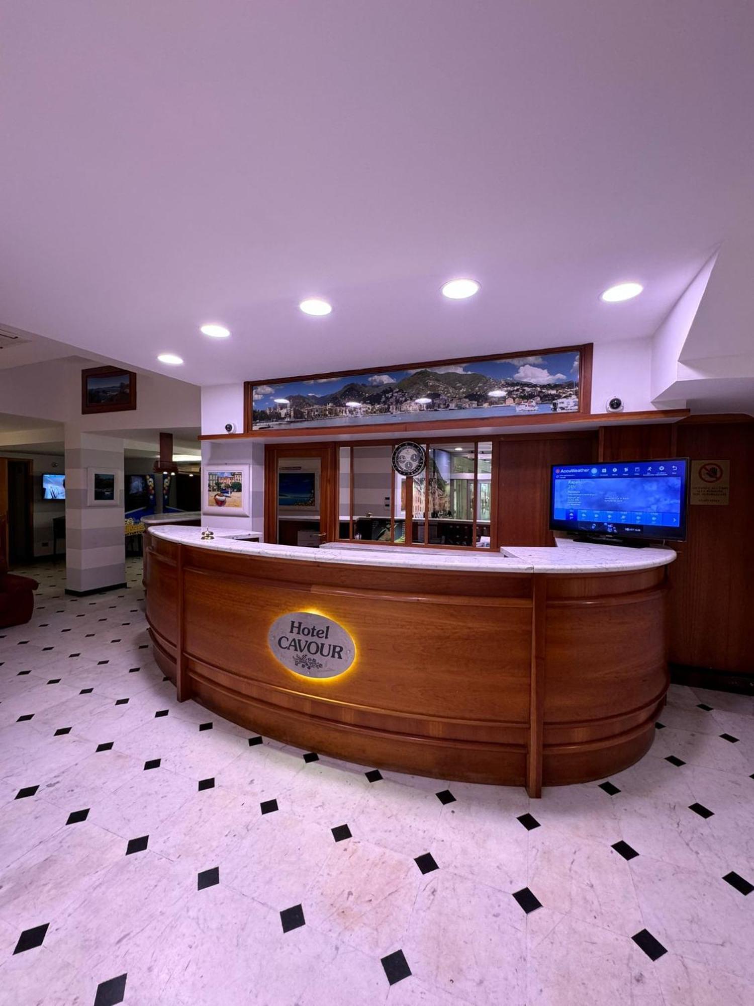 Hotel Cavour Rapallo Buitenkant foto