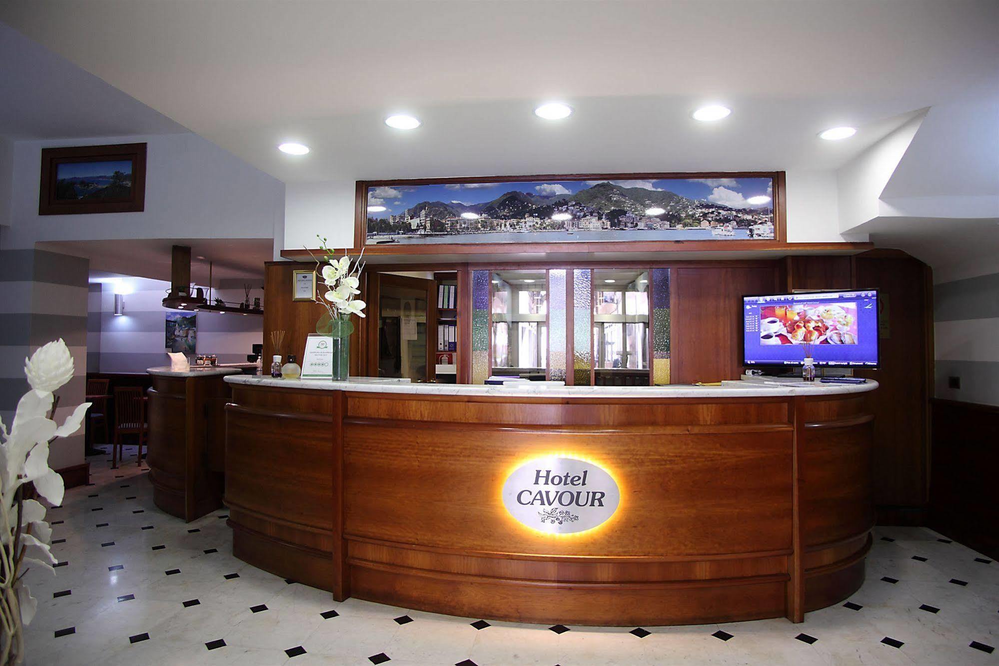 Hotel Cavour Rapallo Buitenkant foto