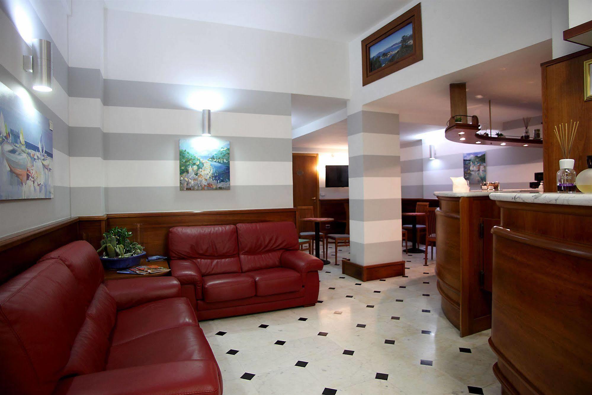 Hotel Cavour Rapallo Buitenkant foto