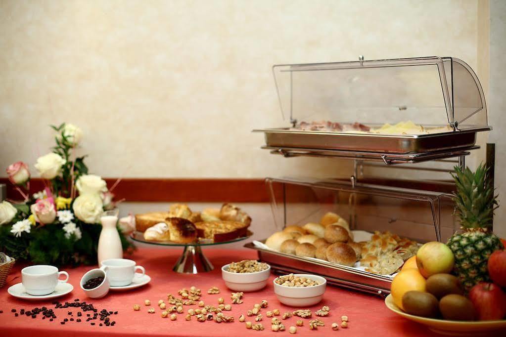 Hotel Cavour Rapallo Buitenkant foto